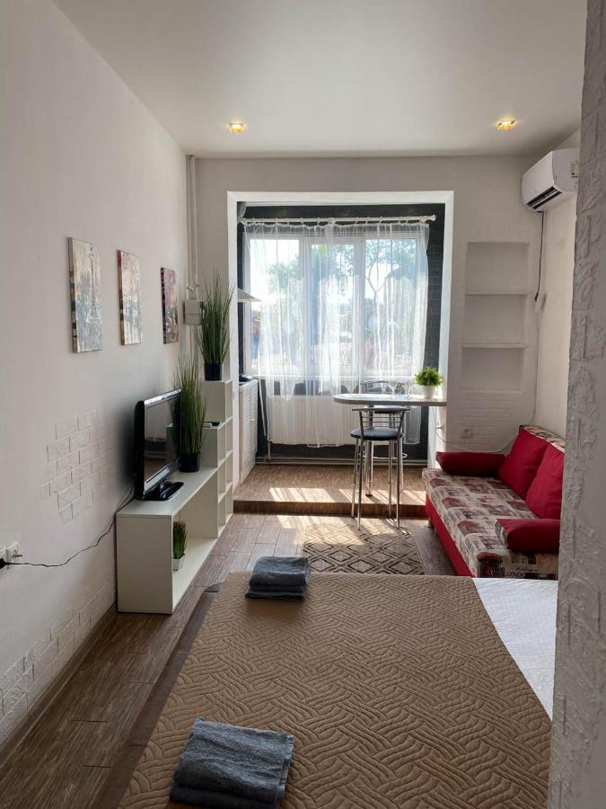 Well Located Studio - Yaroslavska Str. 21 Apartment Kharkiv Luaran gambar