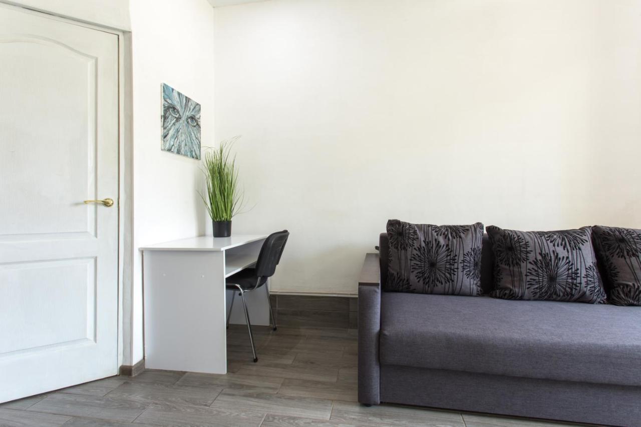 Well Located Studio - Yaroslavska Str. 21 Apartment Kharkiv Luaran gambar