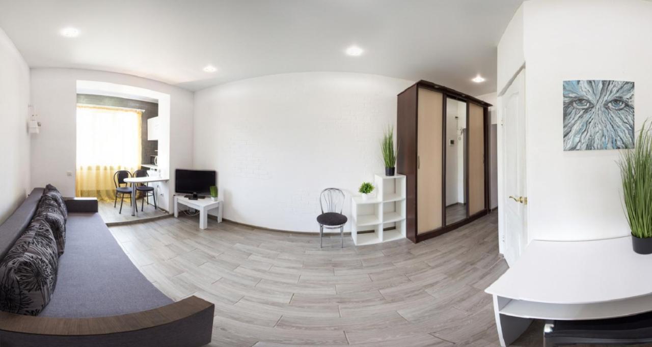 Well Located Studio - Yaroslavska Str. 21 Apartment Kharkiv Luaran gambar